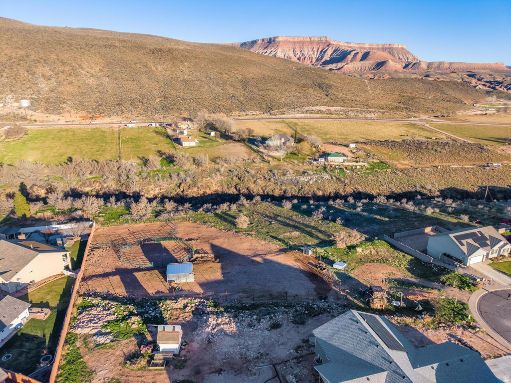 210 W PEACHTREE DR Toquerville, UT 84774