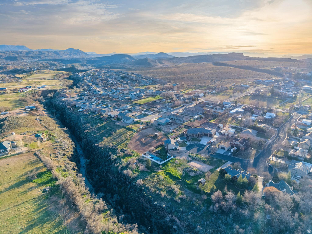 210 W PEACHTREE DR Toquerville, UT 84774