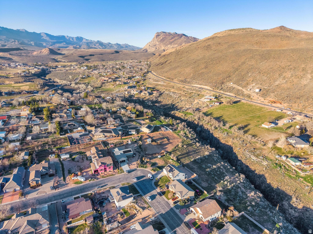 210 W PEACHTREE DR Toquerville, UT 84774