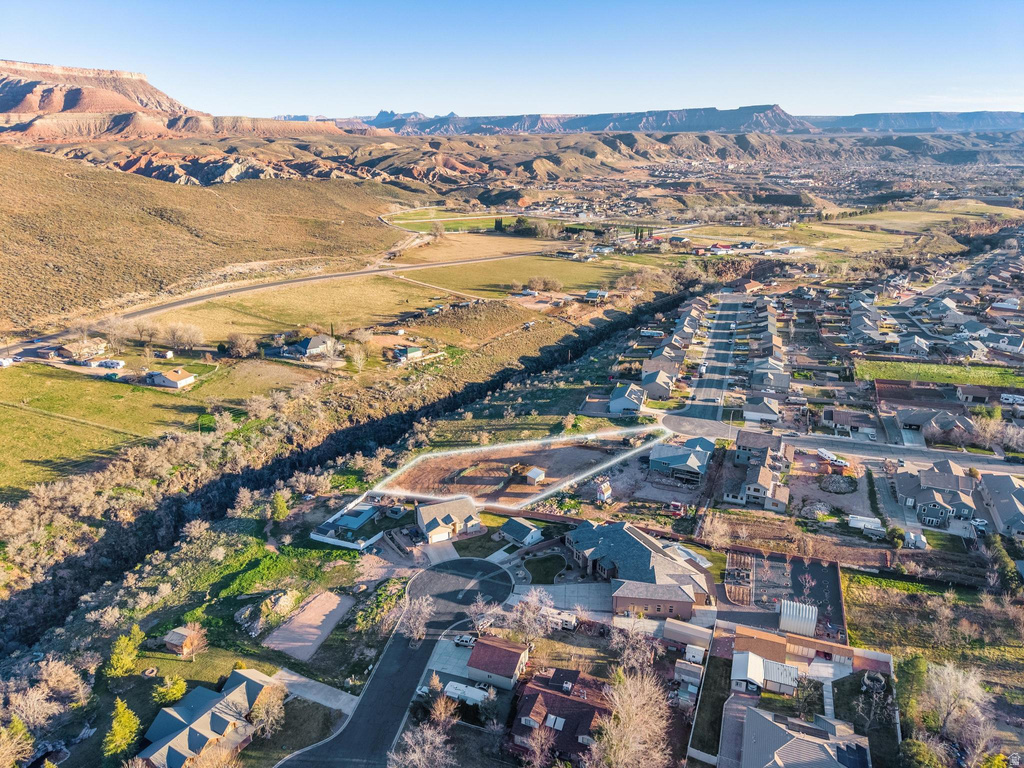 210 W PEACHTREE DR Toquerville, UT 84774