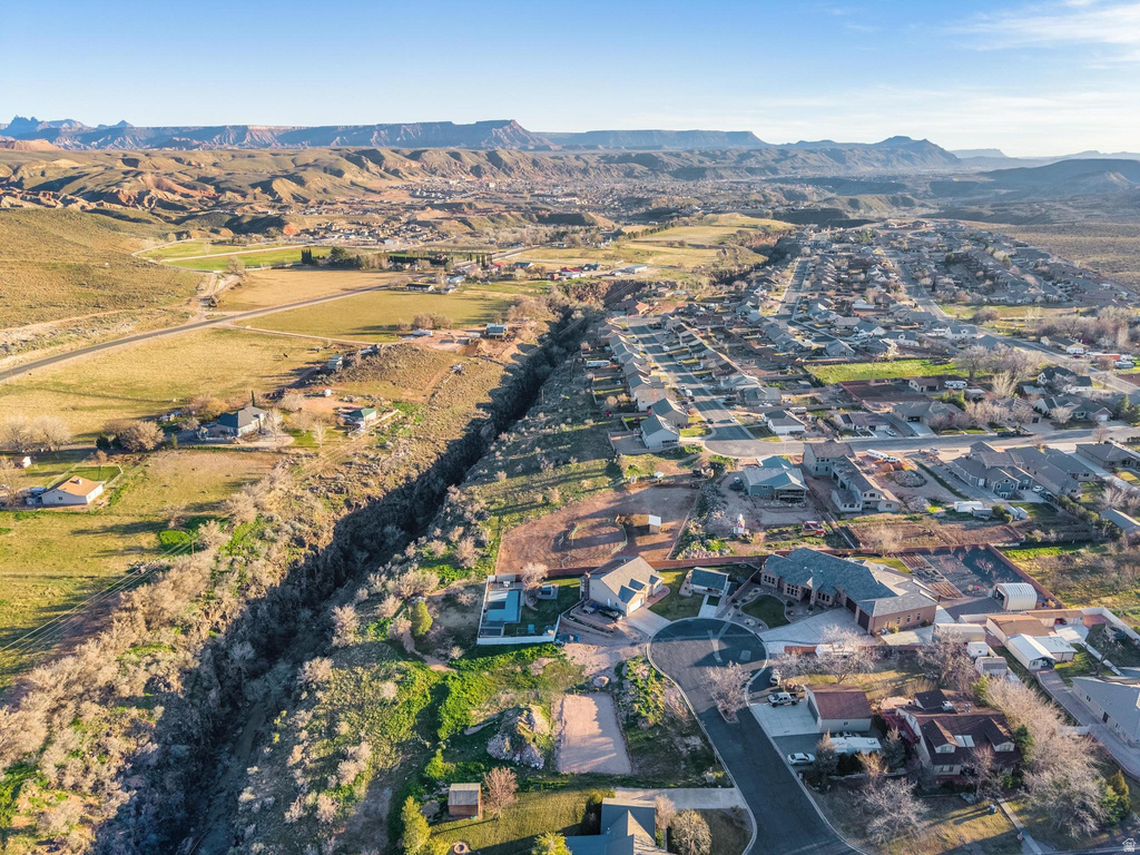 210 W PEACHTREE DR Toquerville, UT 84774