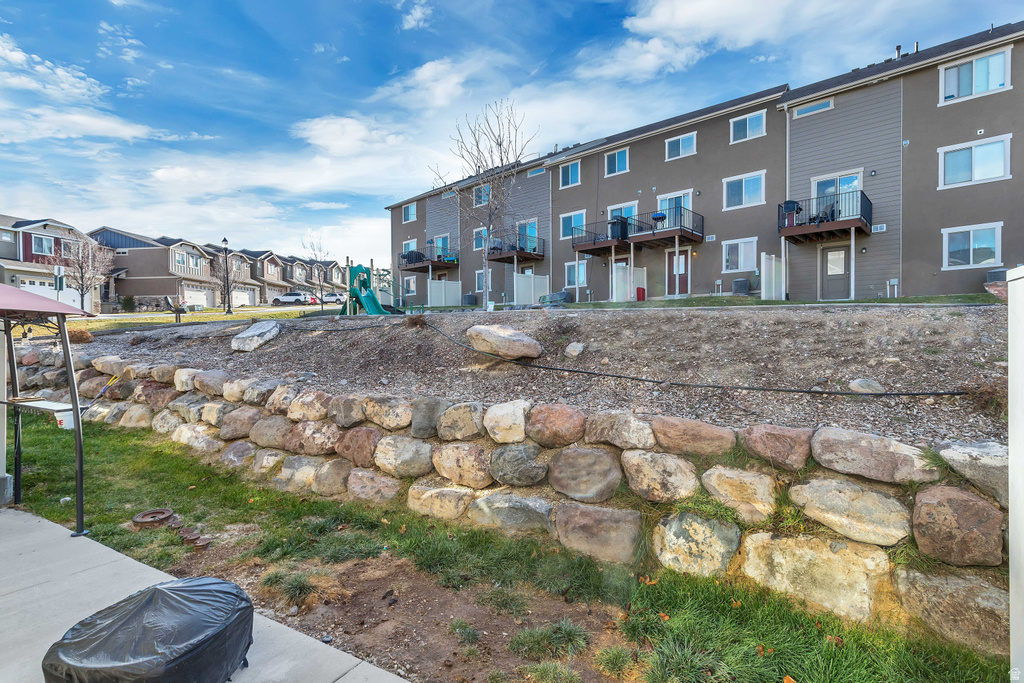 5203 W COURTLY LN Herriman, UT 84096