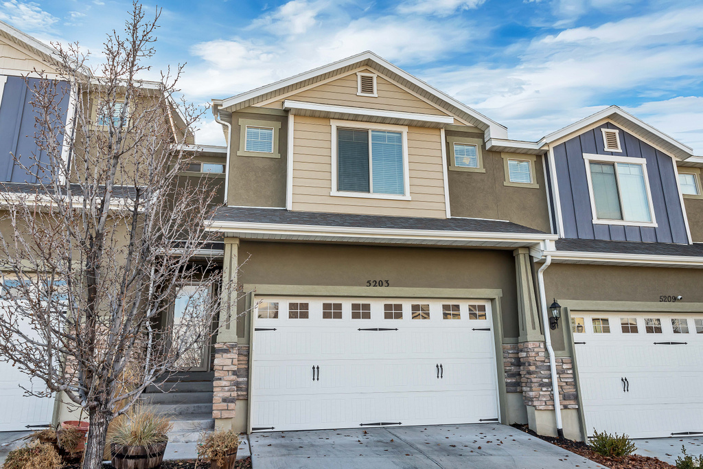 5203 W COURTLY LN Herriman, UT 84096