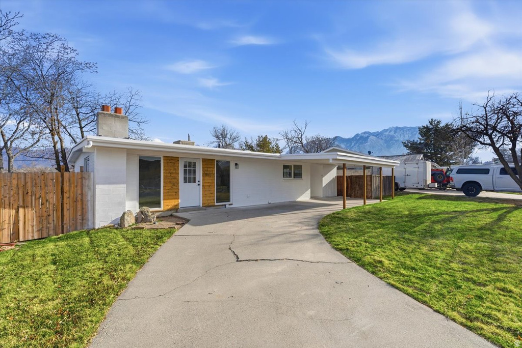 941 E CARNATION DR Sandy, UT 84094