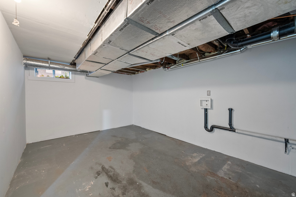 2011 S ROBERTA ST Salt Lake City, UT 84115