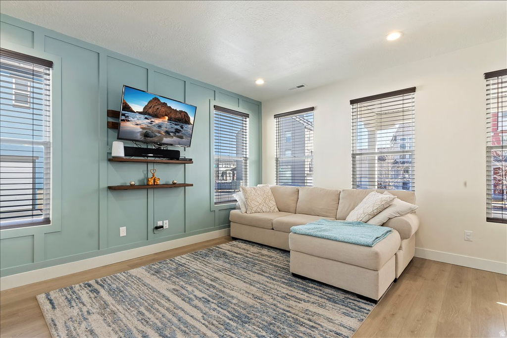 11764 S LEANDER DR South Jordan, UT 84009