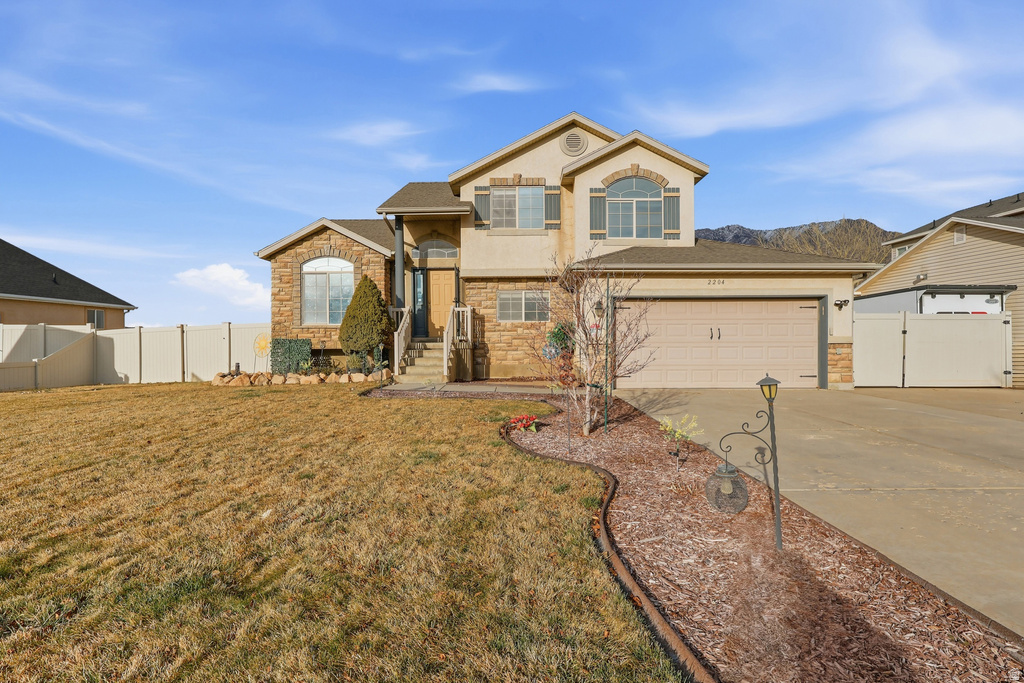 2204 E VIEW DR South Weber, UT 84405