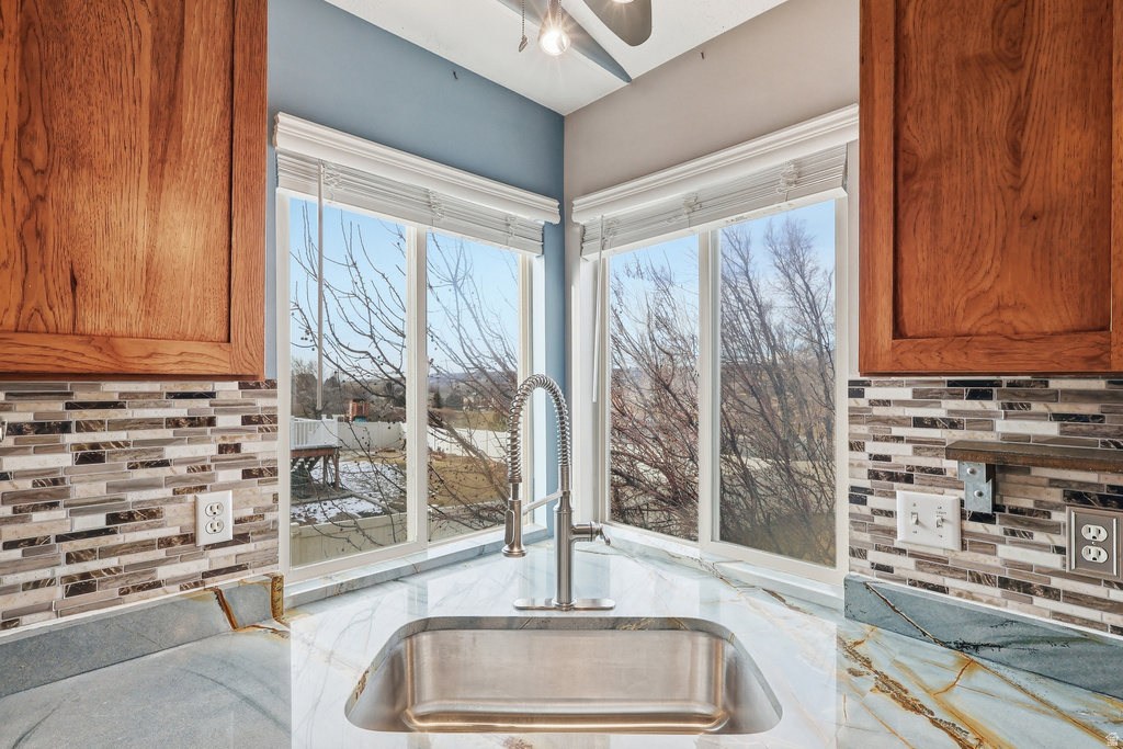 2204 E VIEW DR South Weber, UT 84405