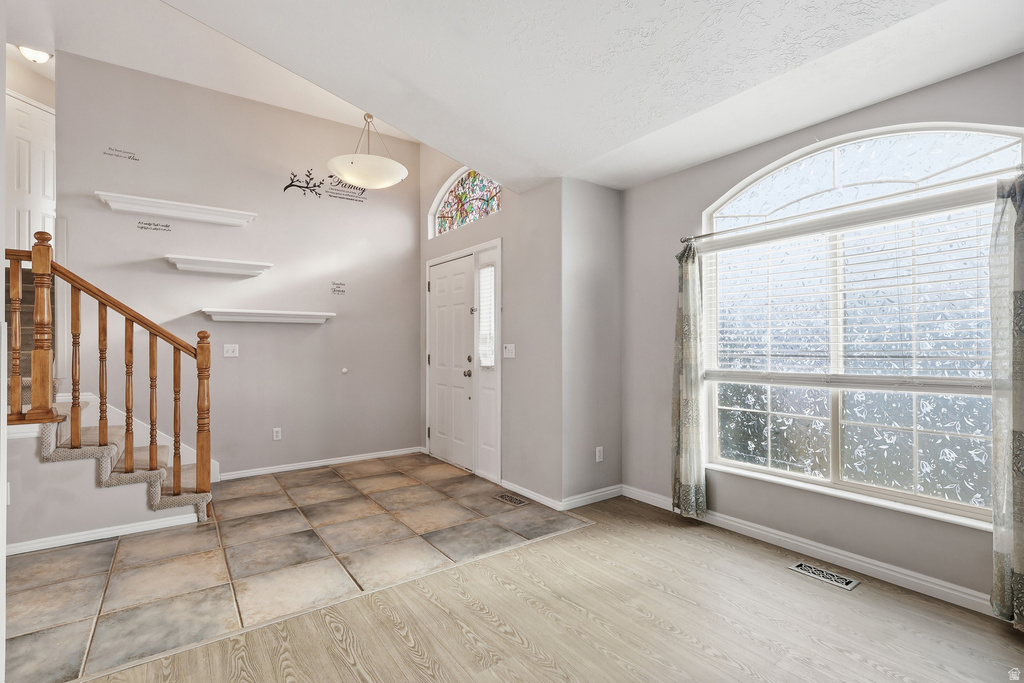 2204 E VIEW DR South Weber, UT 84405