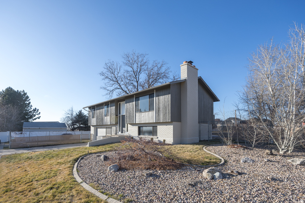 2203 E 1200 N Layton, UT 84040