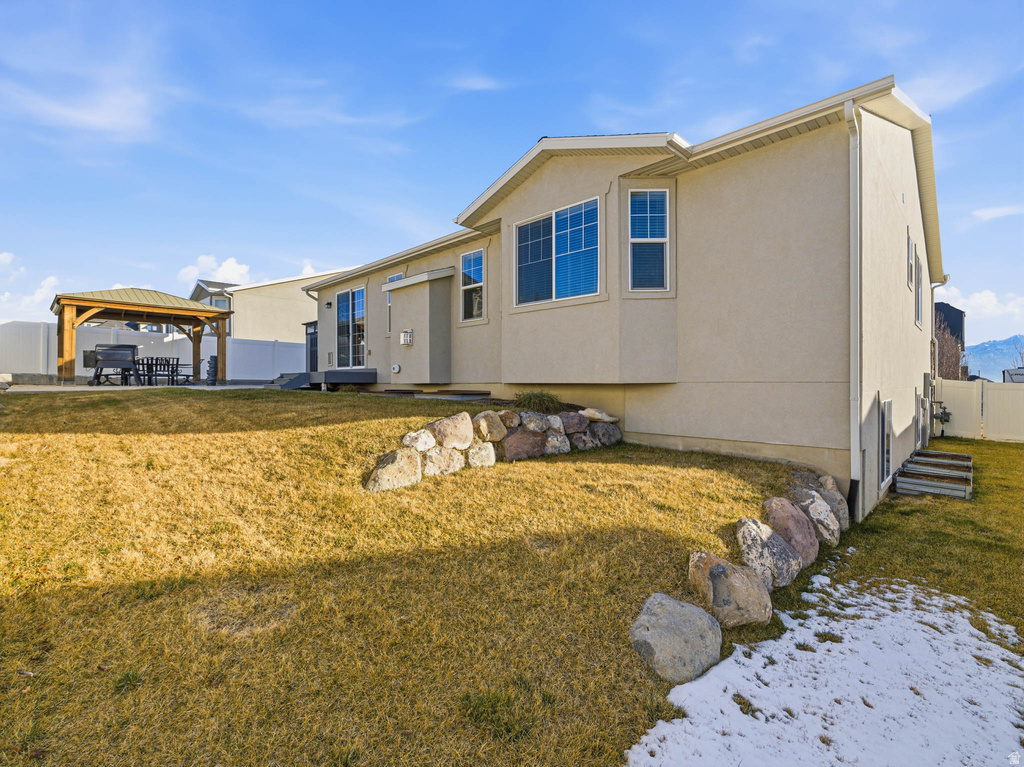 8014 S BARTON RIDGE RD West Jordan, UT 84081