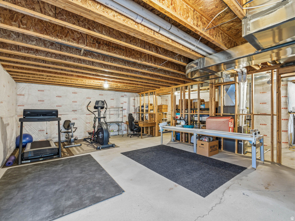 8014 S BARTON RIDGE RD West Jordan, UT 84081