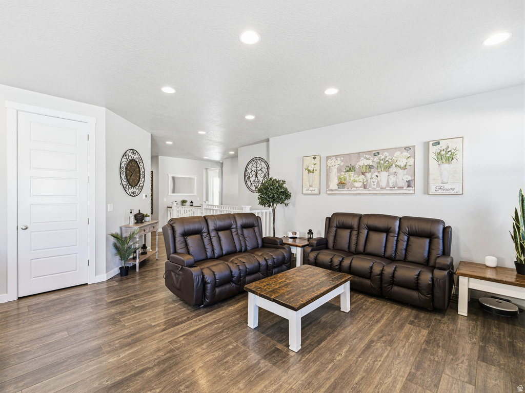 8014 S BARTON RIDGE RD West Jordan, UT 84081