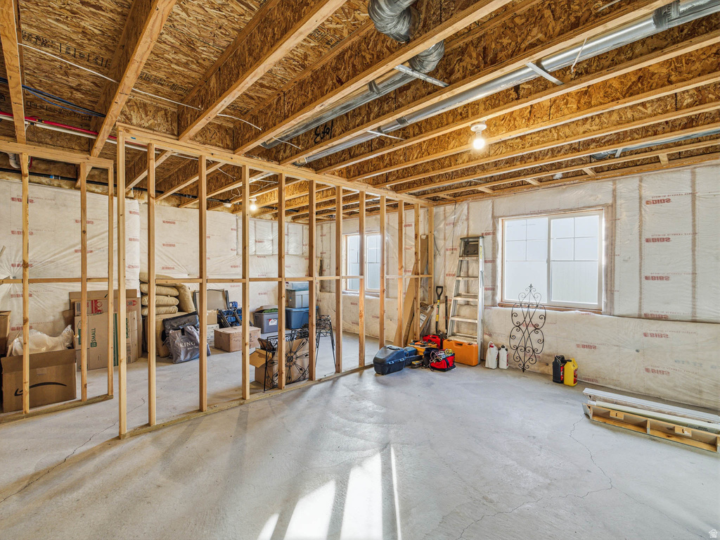 8014 S BARTON RIDGE RD West Jordan, UT 84081