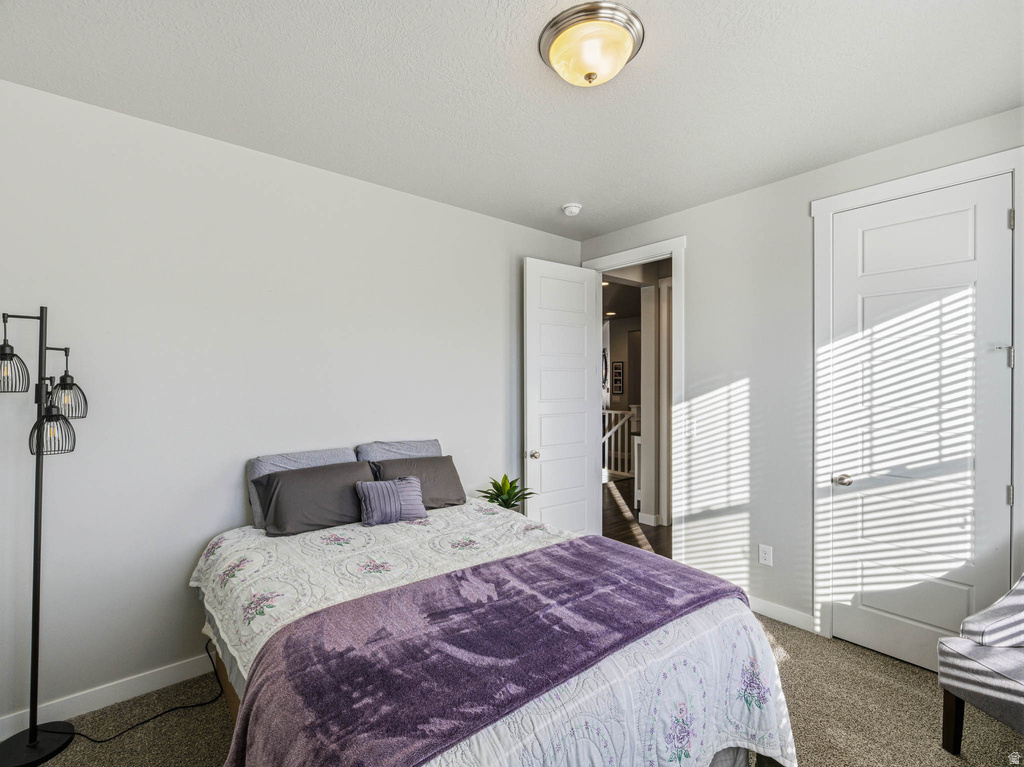 8014 S BARTON RIDGE RD West Jordan, UT 84081