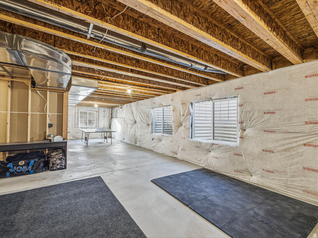 8014 S BARTON RIDGE RD West Jordan, UT 84081