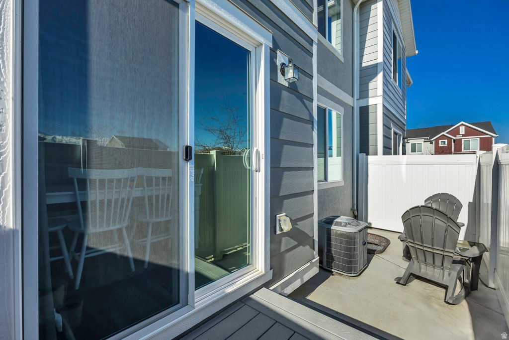 368 N MASTHEAD CT Saratoga Springs, UT 84045