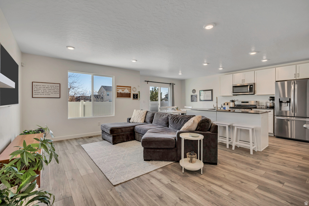 368 N MASTHEAD CT Saratoga Springs, UT 84045