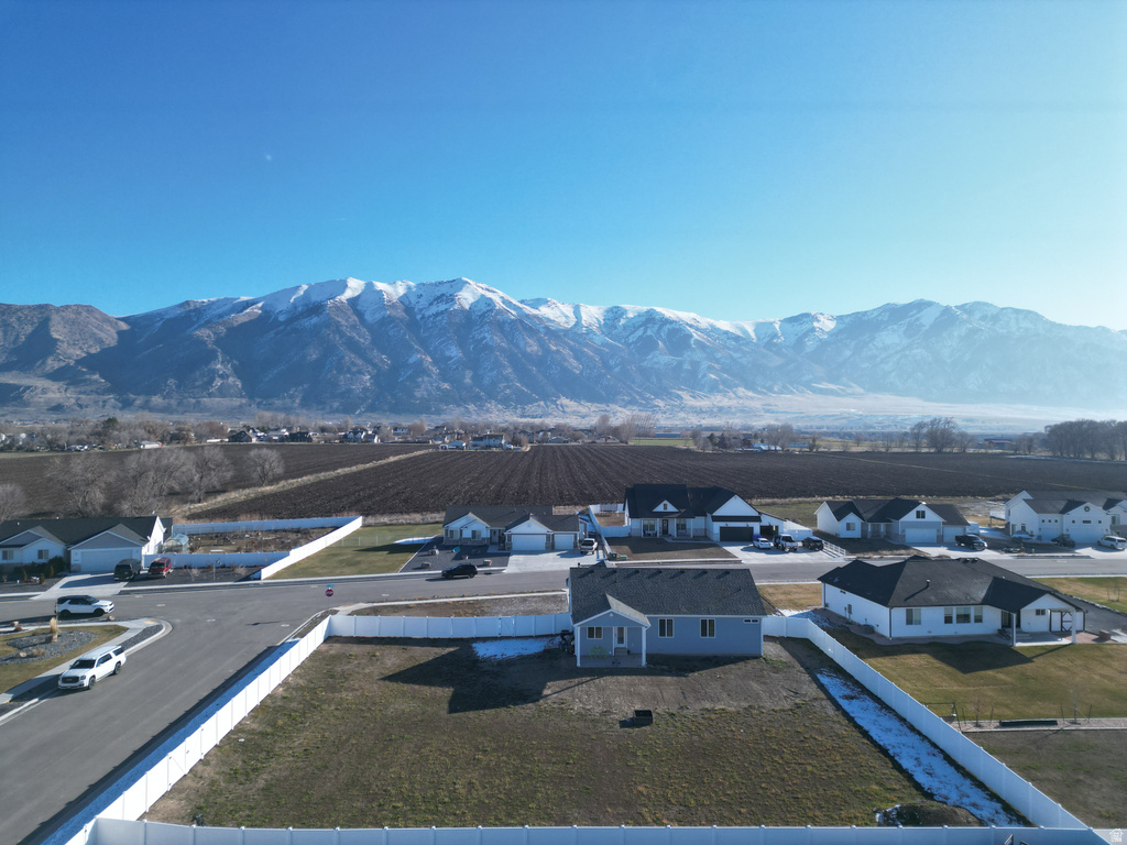 9425 N 4650 W Elwood, UT 84337