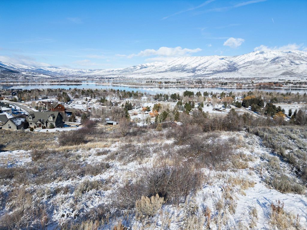 1316 S VIA MONACO DR. Huntsville, UT 84317