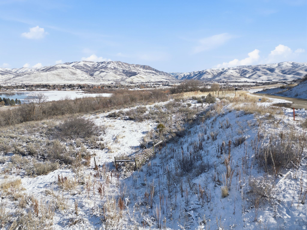 1316 S VIA MONACO DR. Huntsville, UT 84317