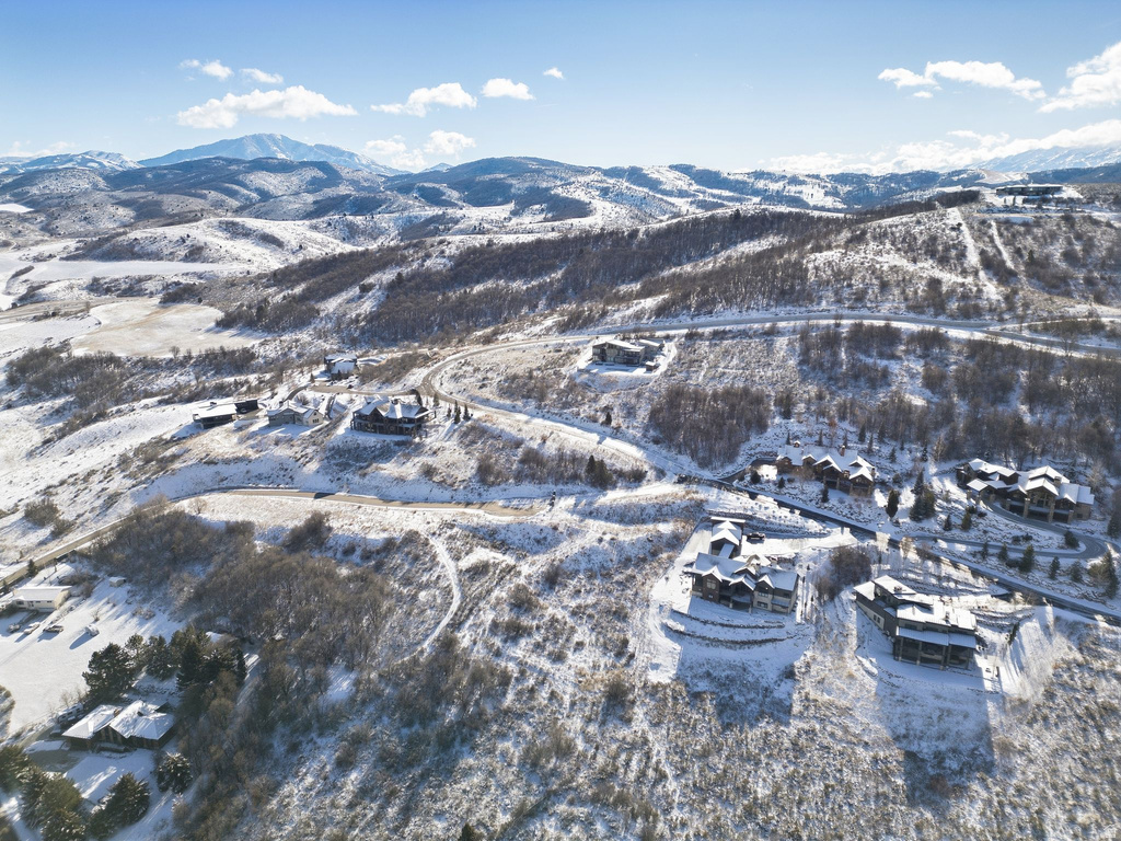 1316 S VIA MONACO DR. Huntsville, UT 84317