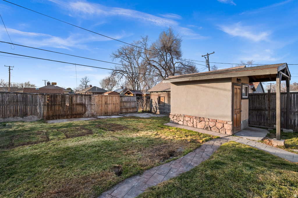 417 N 1000 W Salt Lake City, UT 84116