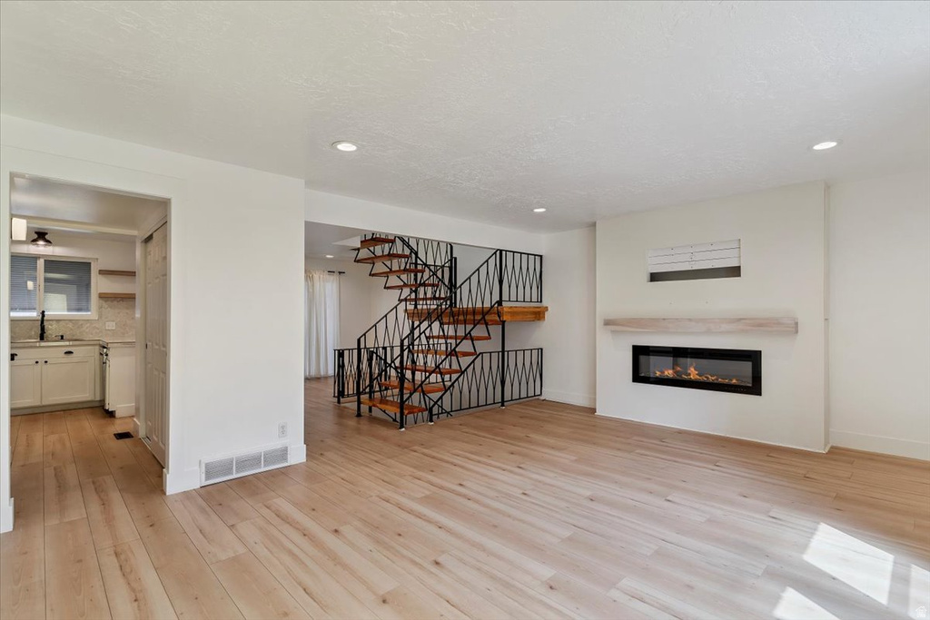 3951 S 875 E #25 Ogden, UT 84403