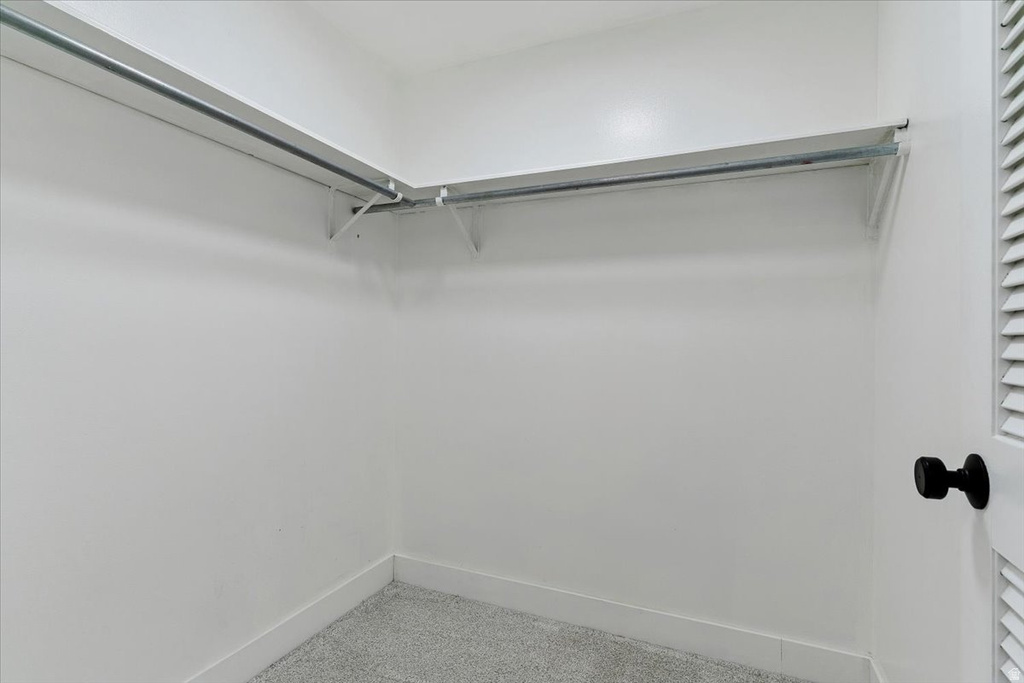 3951 S 875 E #25 Ogden, UT 84403