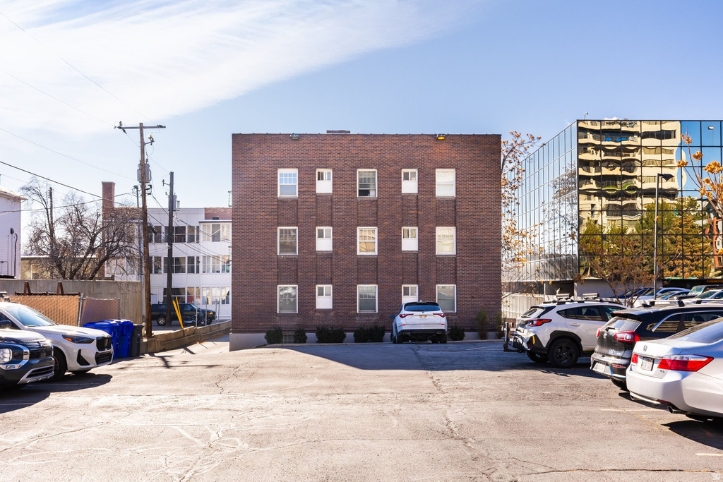 555 E 100 S #404 Salt Lake City, UT 84102