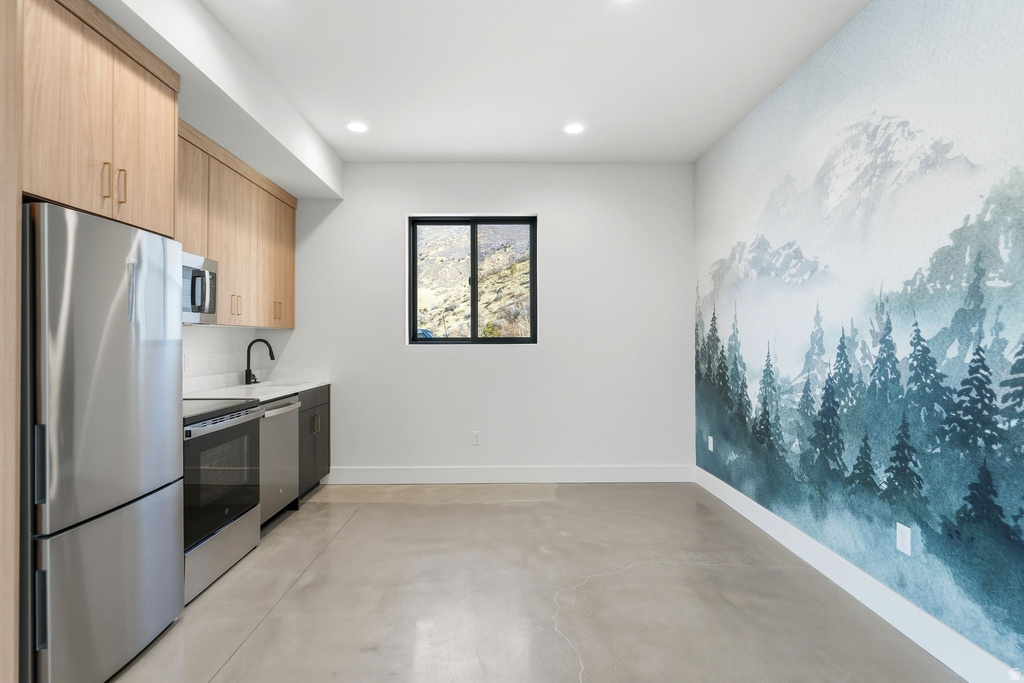 7571 S PROSPECTOR DR Cottonwood Heights, UT 84121