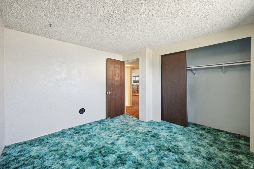 2587 S VESPA DR West Valley City, UT 84119