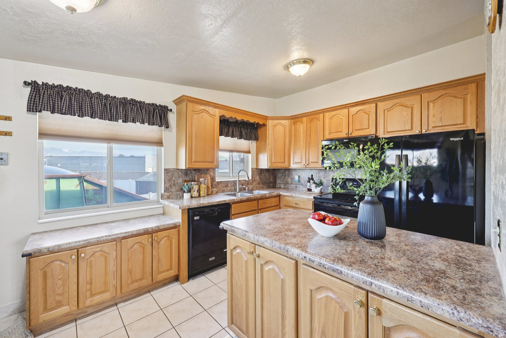 2587 S VESPA DR West Valley City, UT 84119