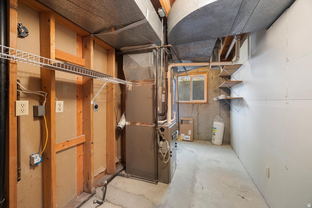 8081 S BEAUMONT DR Sandy, UT 84093