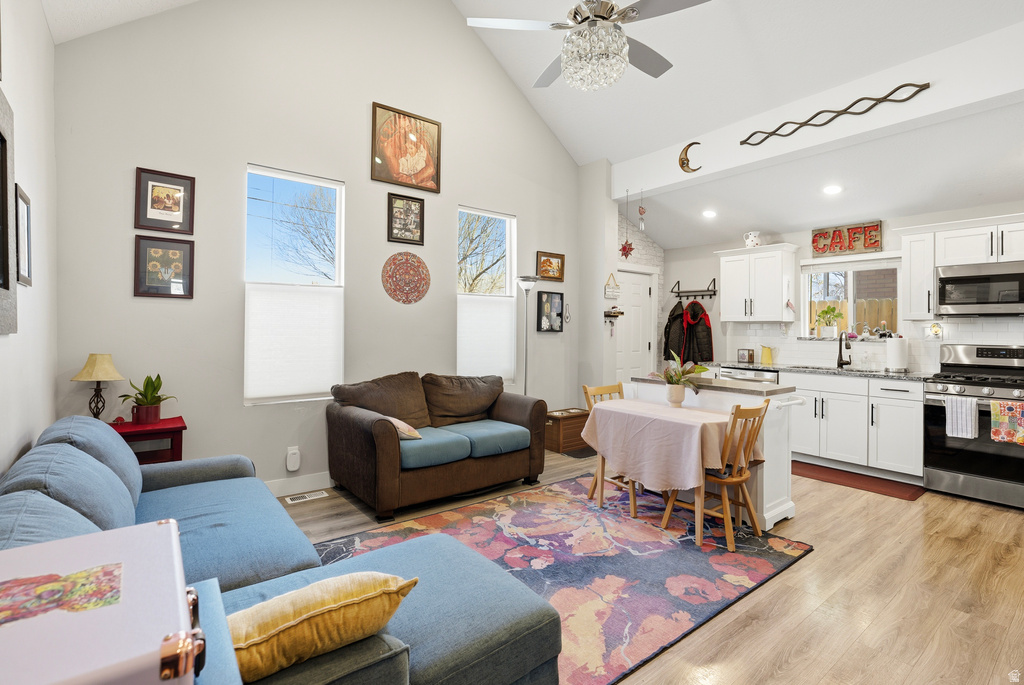 935 W 200 N Salt Lake City, UT 84116