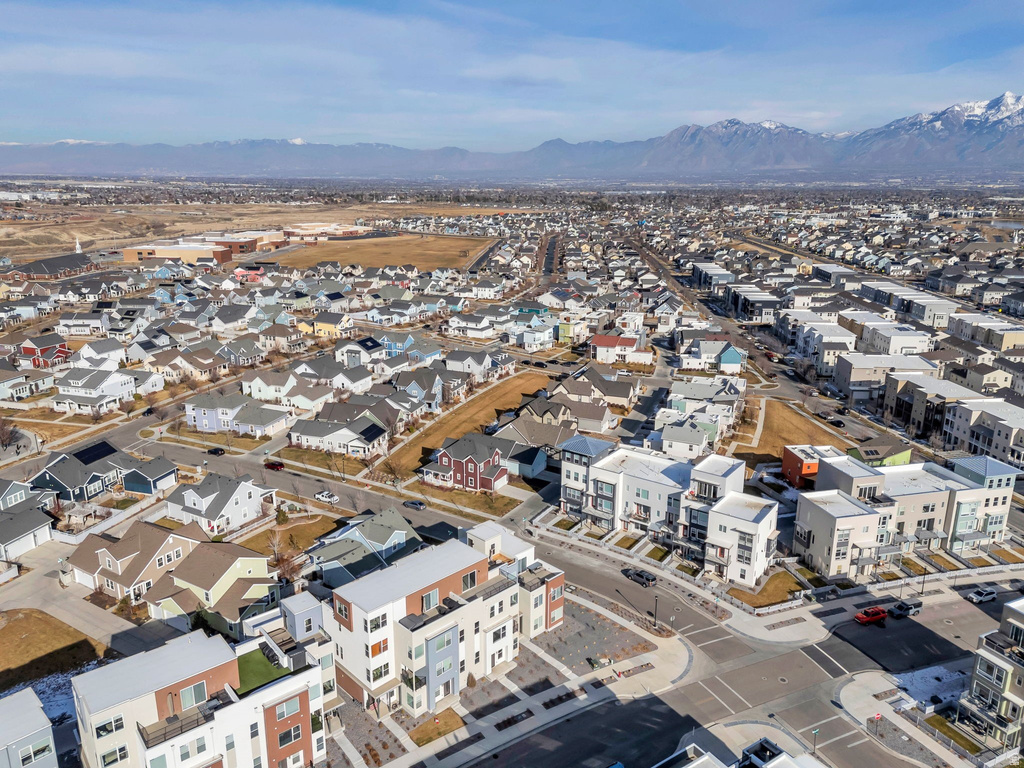 5438 W CARDINAL RD South Jordan, UT 84009