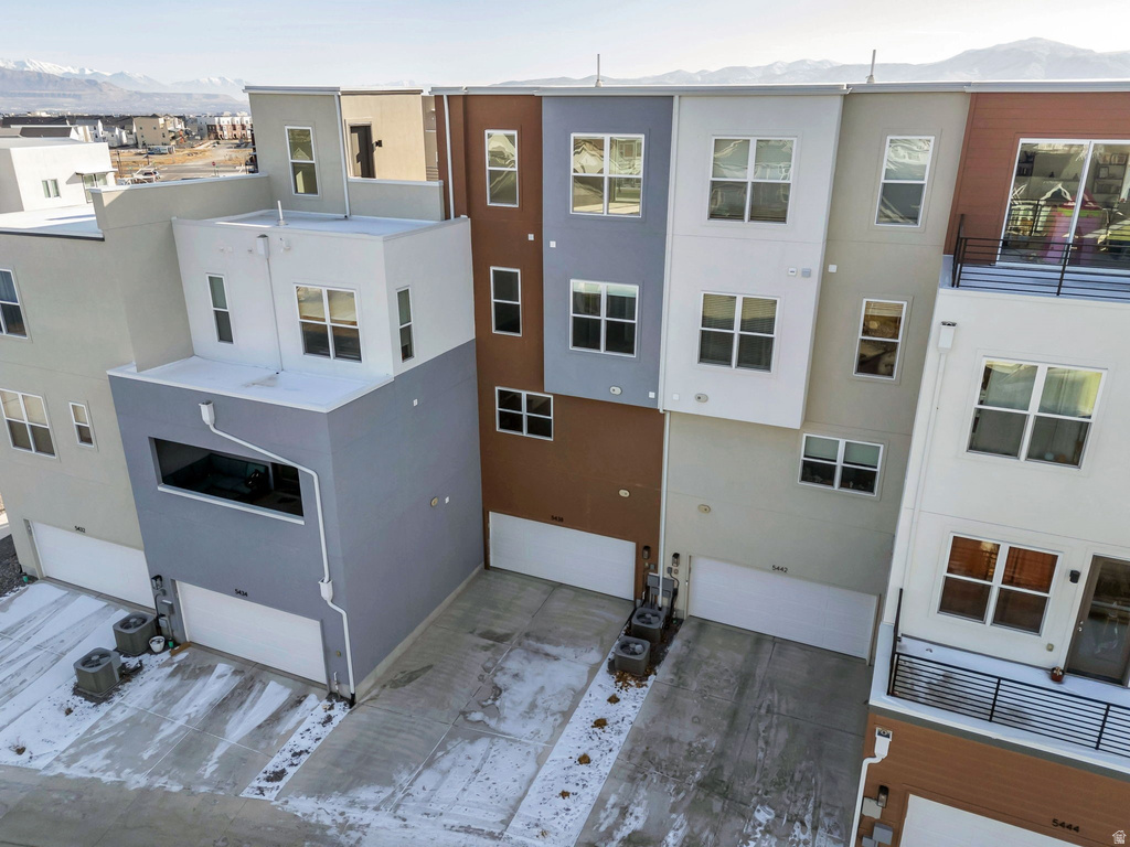 5438 W CARDINAL RD South Jordan, UT 84009