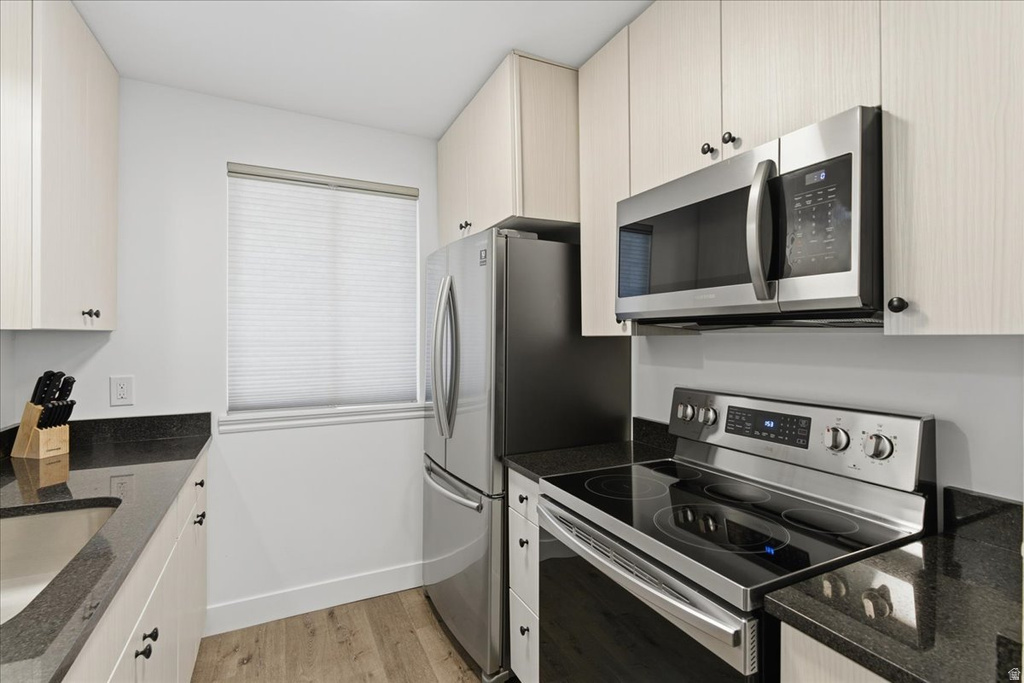 2270 E 4500 S #2C Holladay, UT 84117