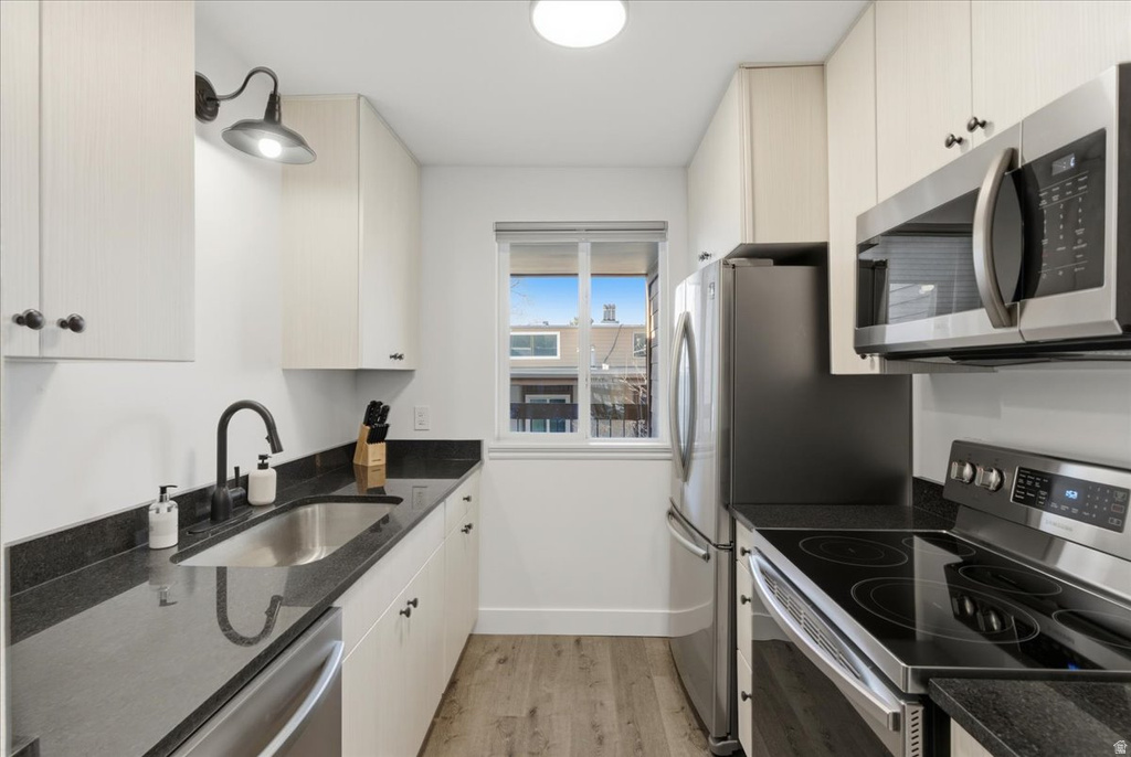 2270 E 4500 S #2C Holladay, UT 84117