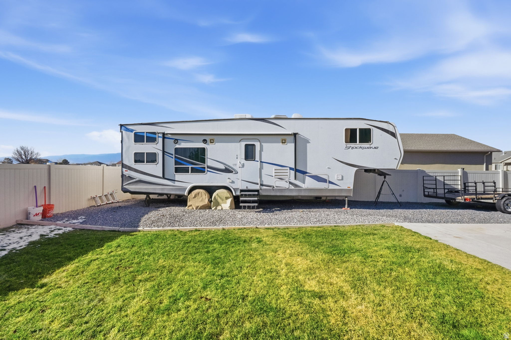 1108 E SEARLE LN Eagle Mountain, UT 84005