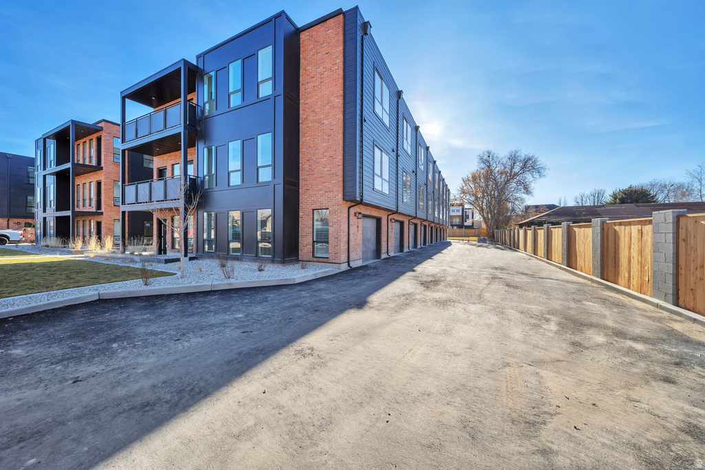 884 ROWLEY #106 Millcreek, UT 84107