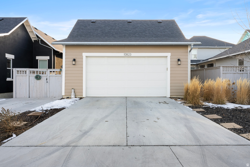 10823 S LAKE AVE South Jordan, UT 84009