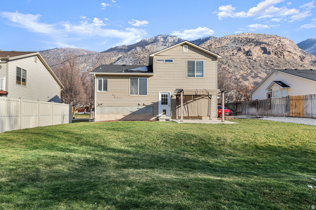 1369 N LEWIS PEAK DR Ogden, UT 84404