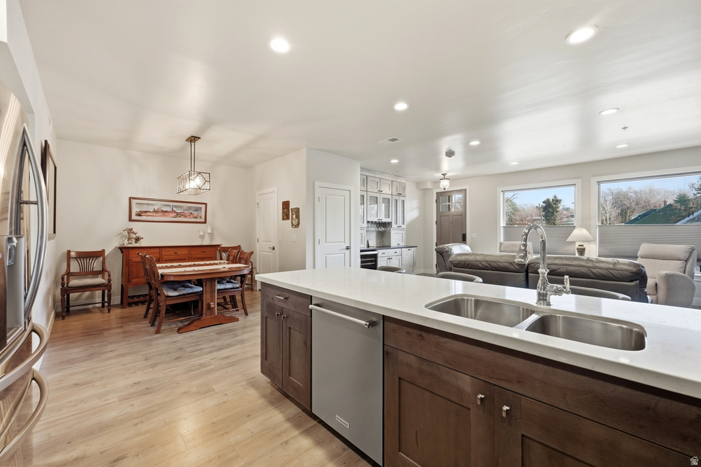 2369 E MURRAY HOLLADAY RD #A202 Holladay, UT 84117