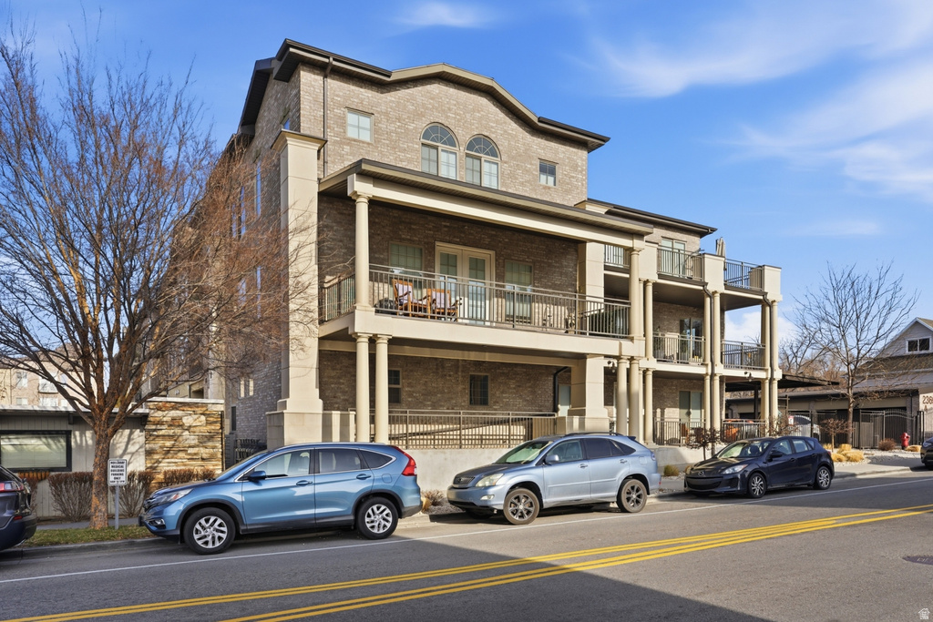 2369 E MURRAY HOLLADAY RD #A202 Holladay, UT 84117