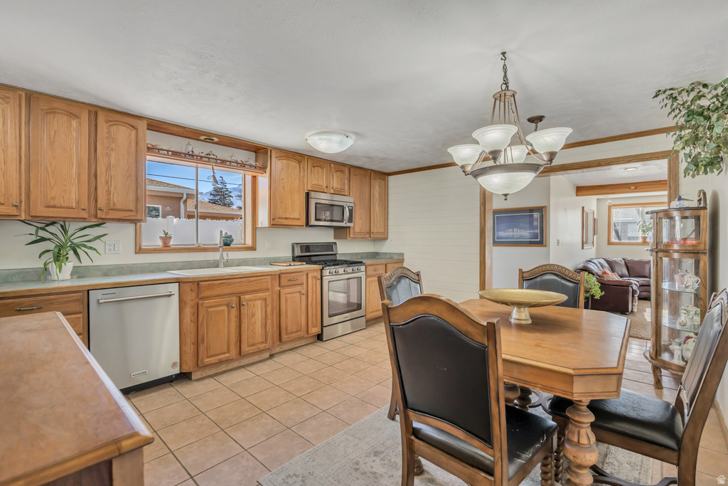 8411 S 1475 E Sandy, UT 84093