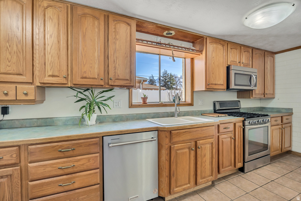 8411 S 1475 E Sandy, UT 84093