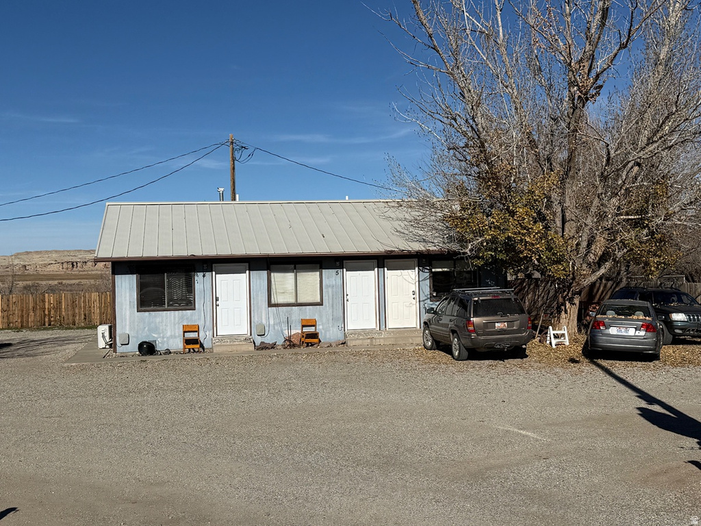 75 E 100 N Hanksville, UT 84734