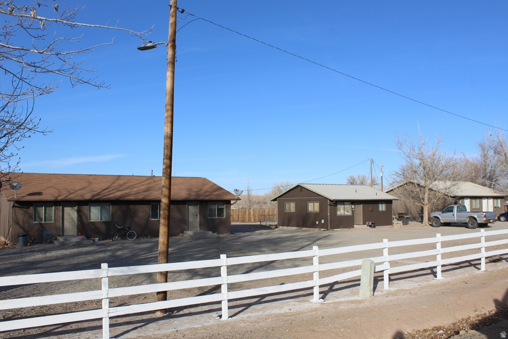 75 E 100 N Hanksville, UT 84734