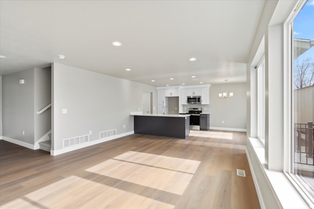 4019 W MANN WAY West Valley City, UT 84120